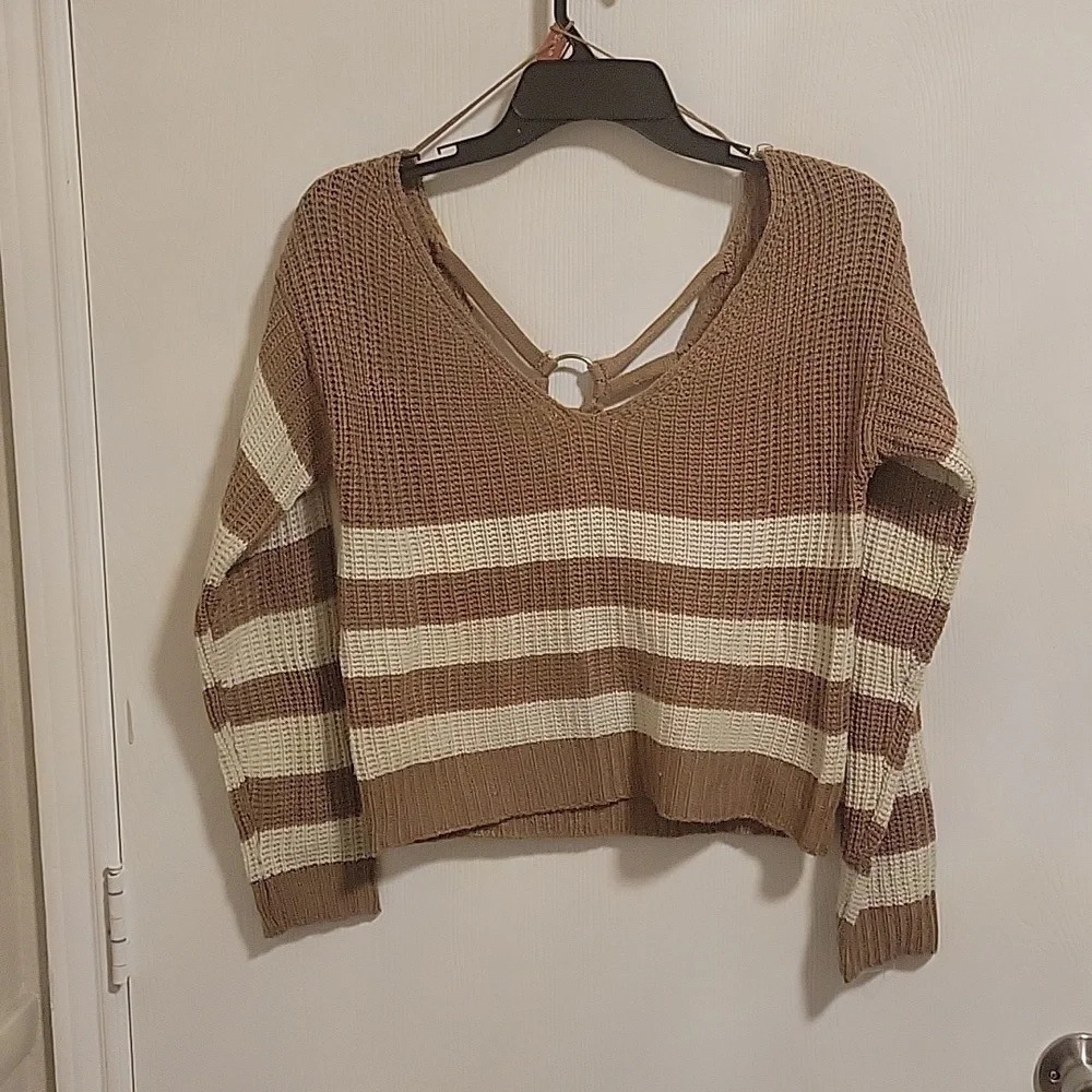 NWT Cropped Sweater Size Medium Streetwear Warm Winter Striped Longsleeve‎